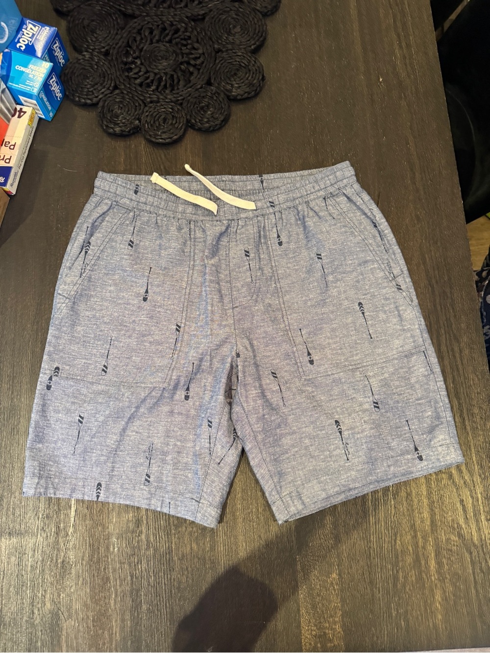 Roots Men’s Chambray Shorts NWOT size medium